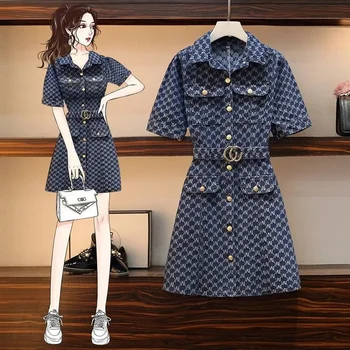 Женское джинсовое платье 2023, летняя новинка, корейская версия, платье для похудения, иностранный воздух, уменьшающее возраст, модное клетчатое приталенное платье для поездок на работу X1